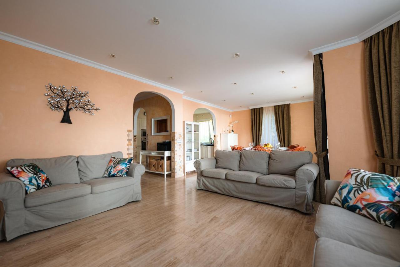 Villa Faya On The First Ocean Line With New Heated Pool Los Cristianos  Esterno foto