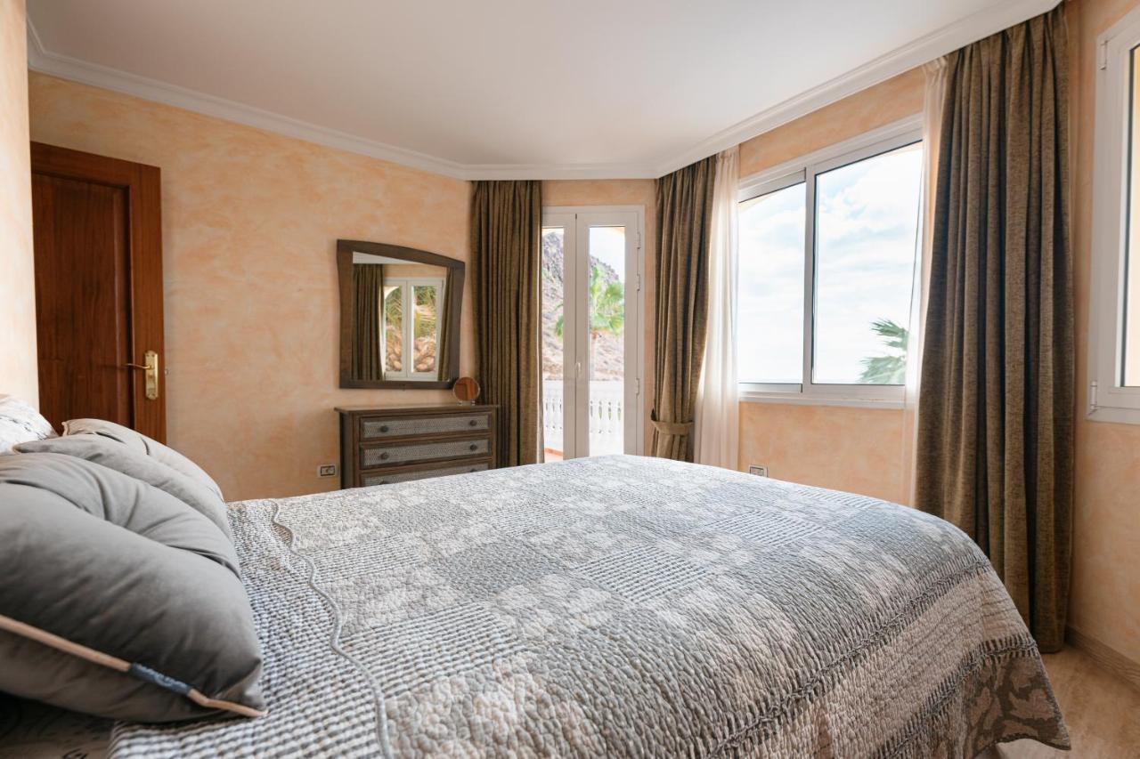 Villa Faya On The First Ocean Line With New Heated Pool Los Cristianos  Esterno foto